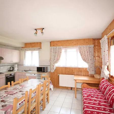 Chatel, 5 Pieces, 10 Personnes, Proche Centre, Parking *