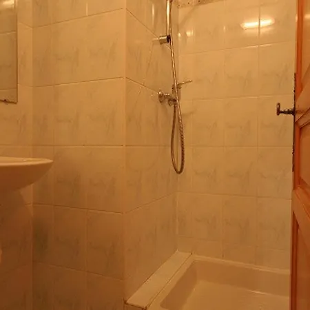 Apartment Confortable 5 Pieces Avec Wifi Et Parking, 4 Ch, Pres Des Remontees A - Fr-1-676-138